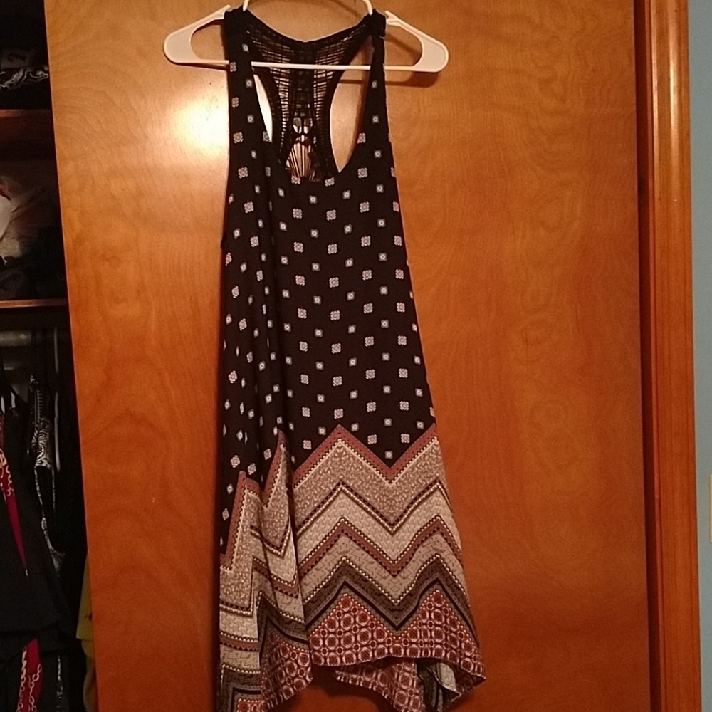 Hankerchief cut bottom dress